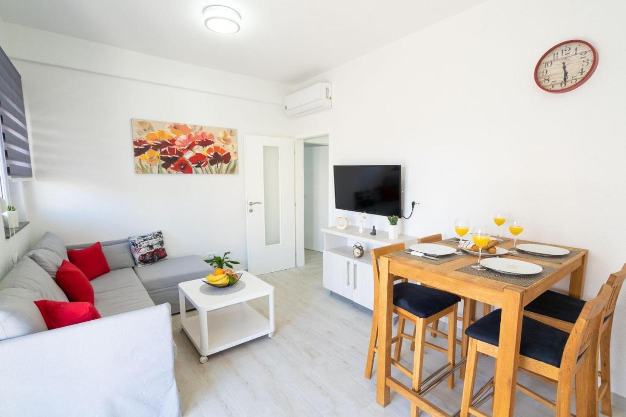 Seaview Relaxation Apartment โปดสตรานา ภายนอก รูปภาพ
